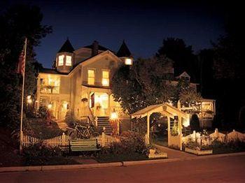 Metivier Inn Макино Экстерьер фото