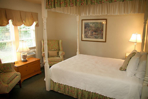 Metivier Inn Макино Экстерьер фото
