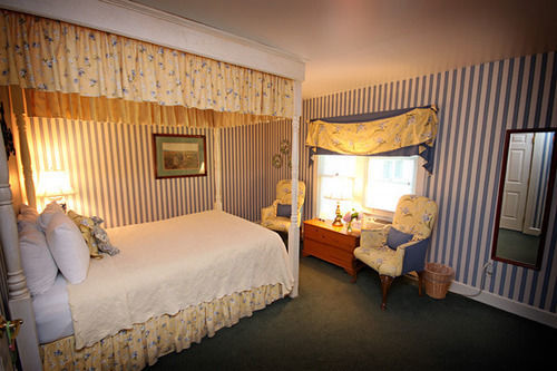Metivier Inn Макино Экстерьер фото
